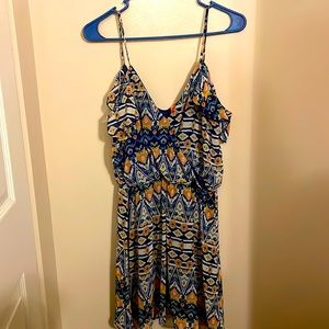 Multi-Color Off the shoulder Dress (with Straps); Size Large (RUNS SMALL)